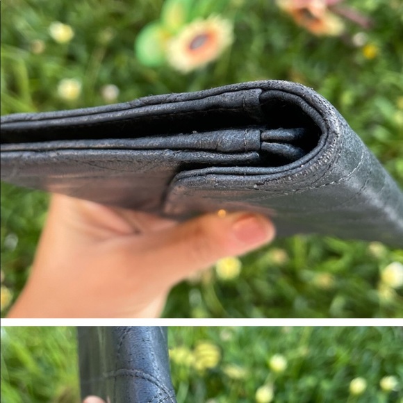 Chanel 90s Matelasse Envelope Mini CC Wallet on Chain - Picture 6 of 6